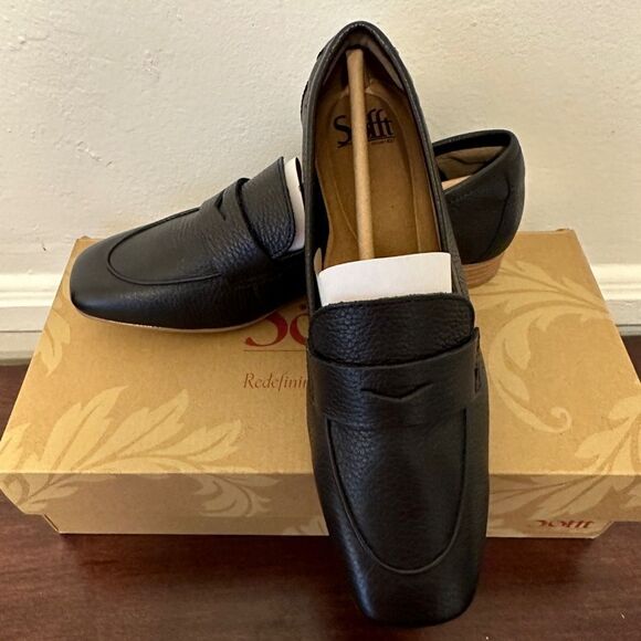 Sofft Black Leather Slip-On Loafers size 7, women’s - Picture 8 of 10